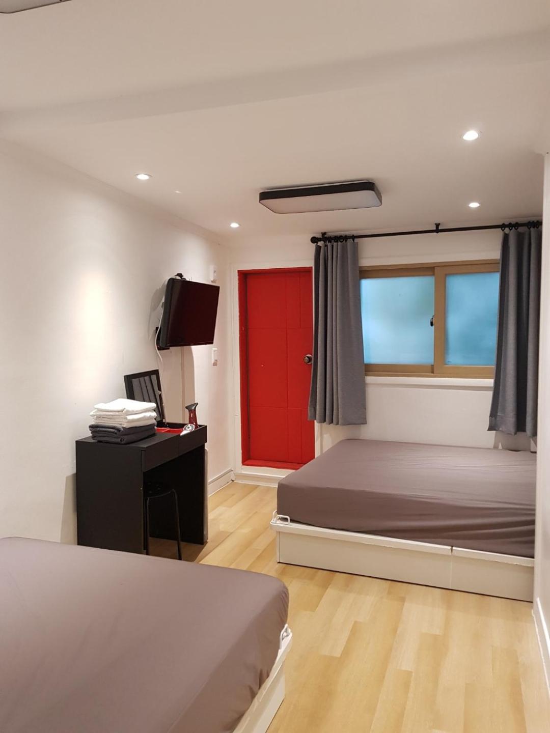 6 * Seoul