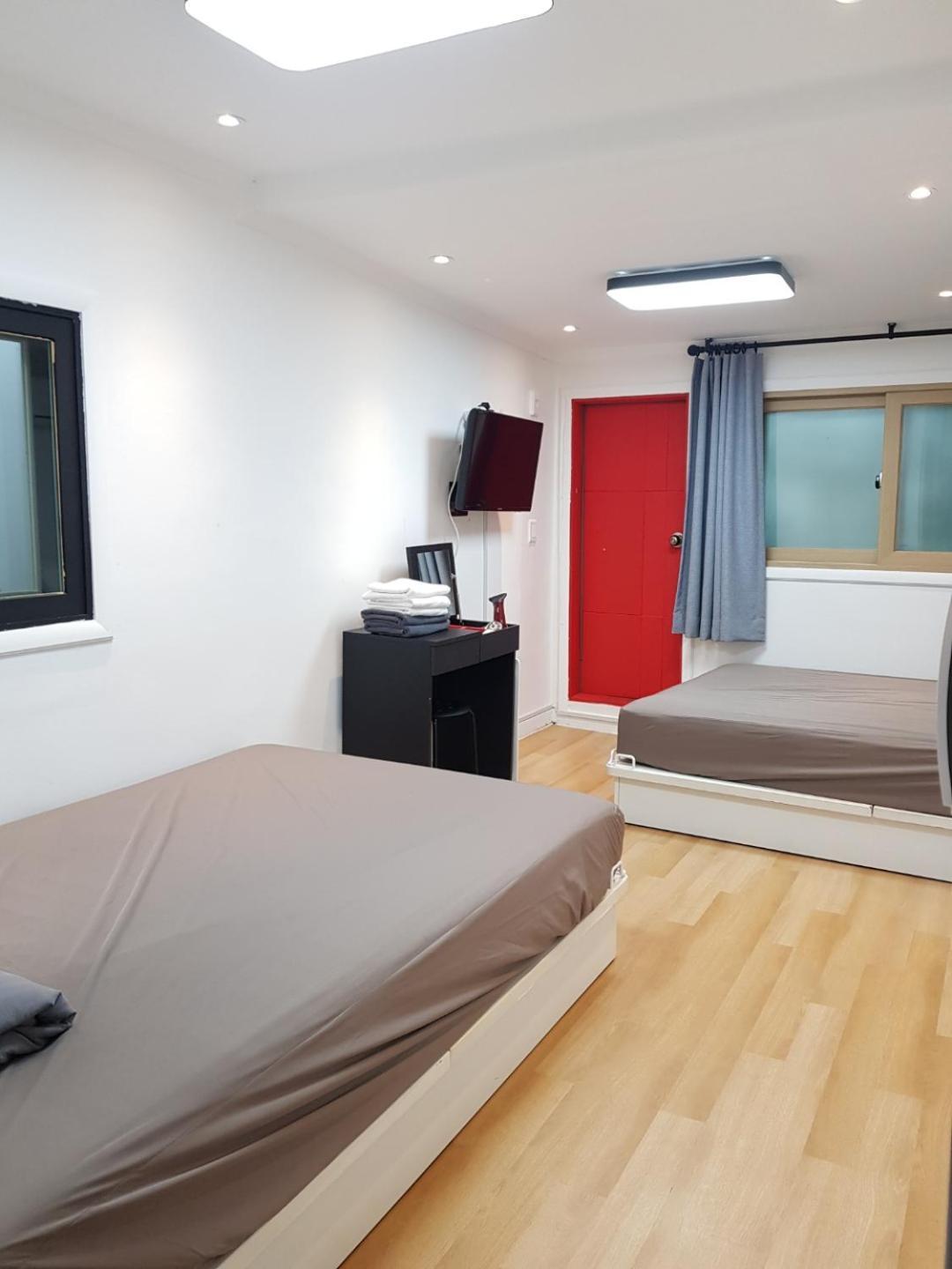 Aparthotel 6