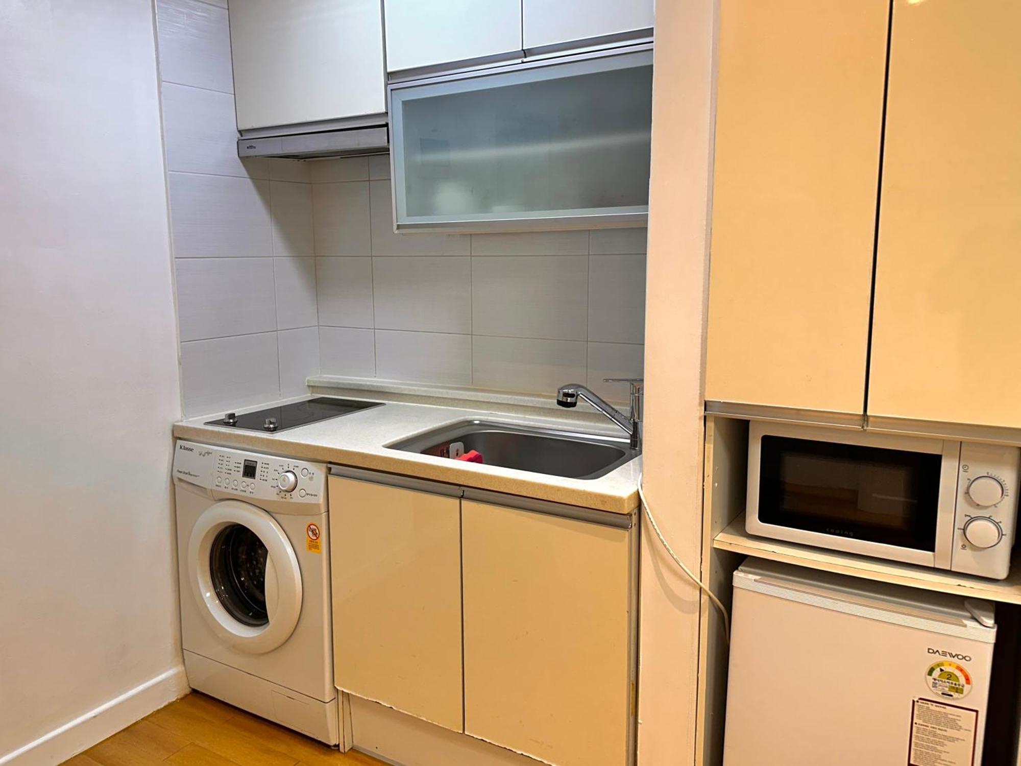 6 Aparthotel